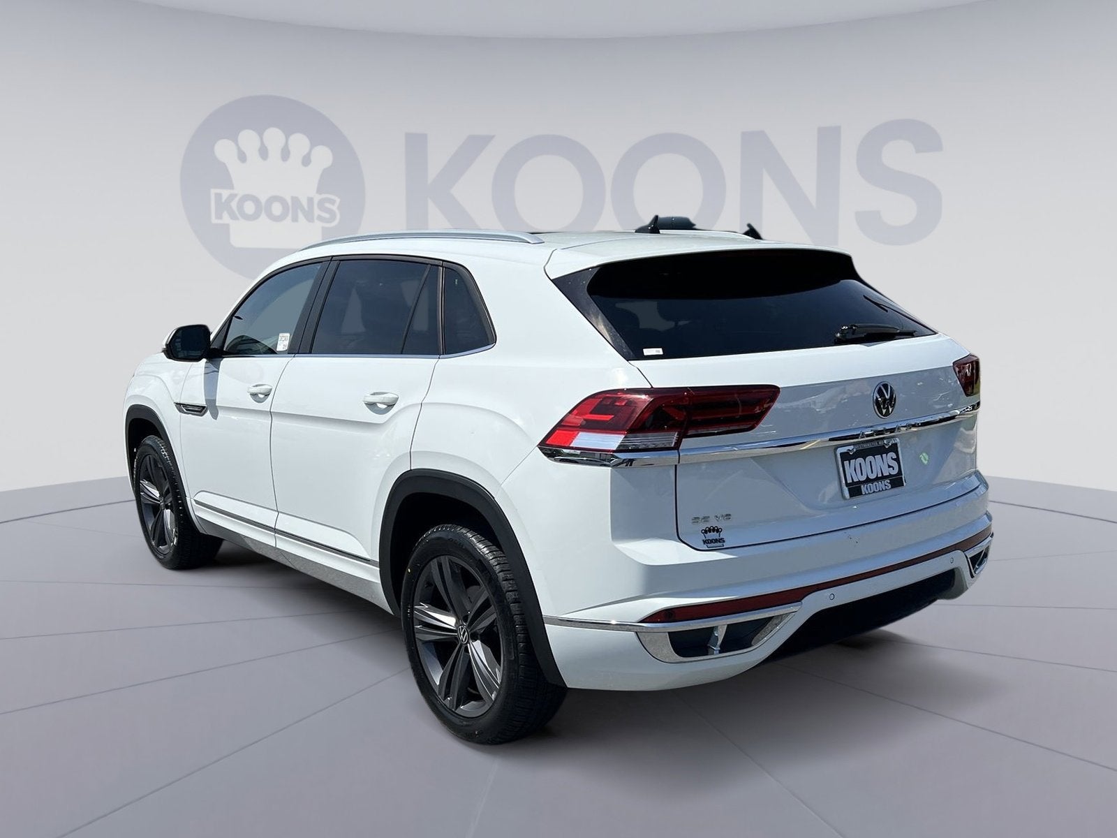 2021 Volkswagen Atlas Cross Sport 3.6L V6 SE w/Technology R-Line