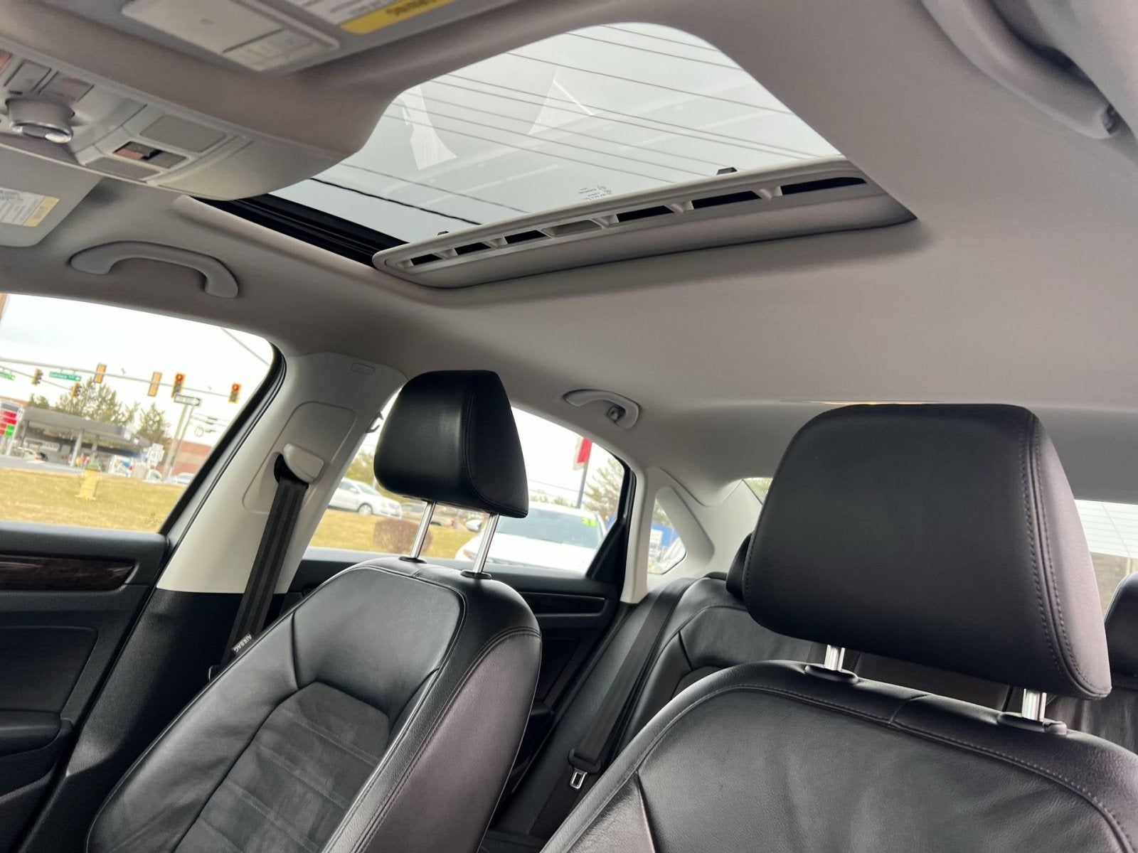 2014 Volkswagen Passat TDI SEL Premium