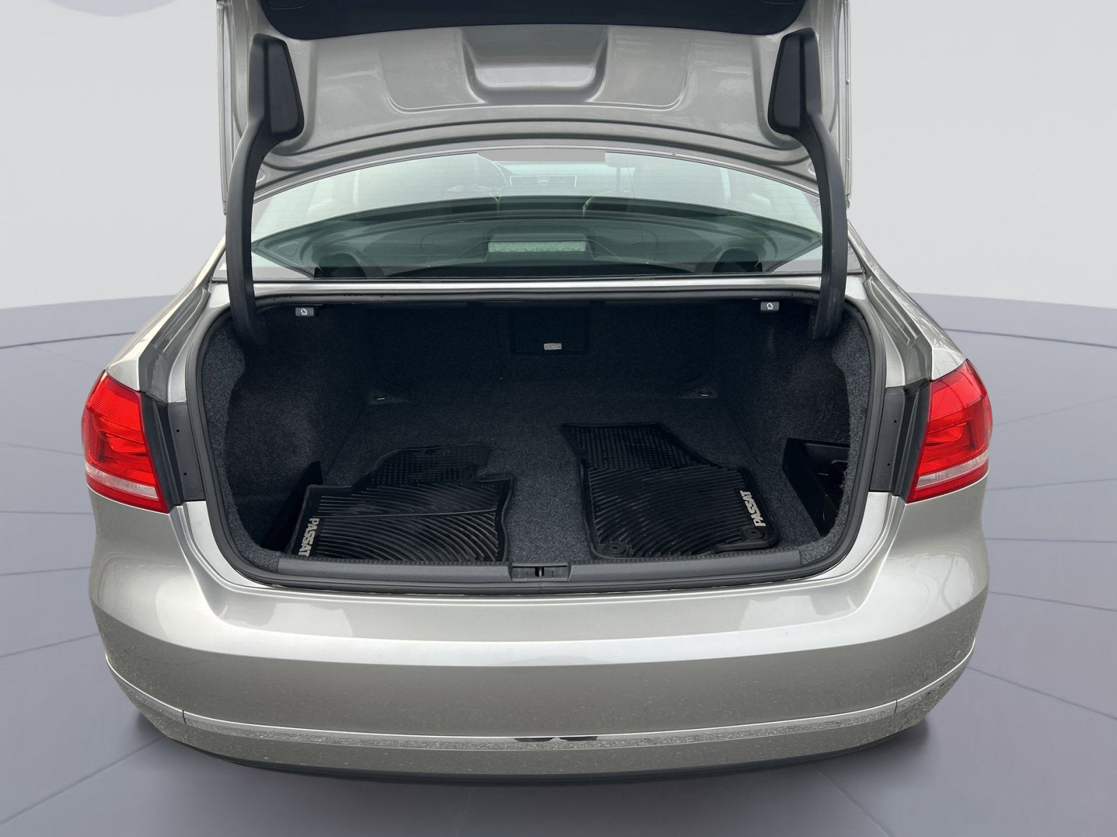 2014 Volkswagen Passat TDI SEL Premium