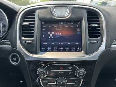 2021 Chrysler 300 Touring