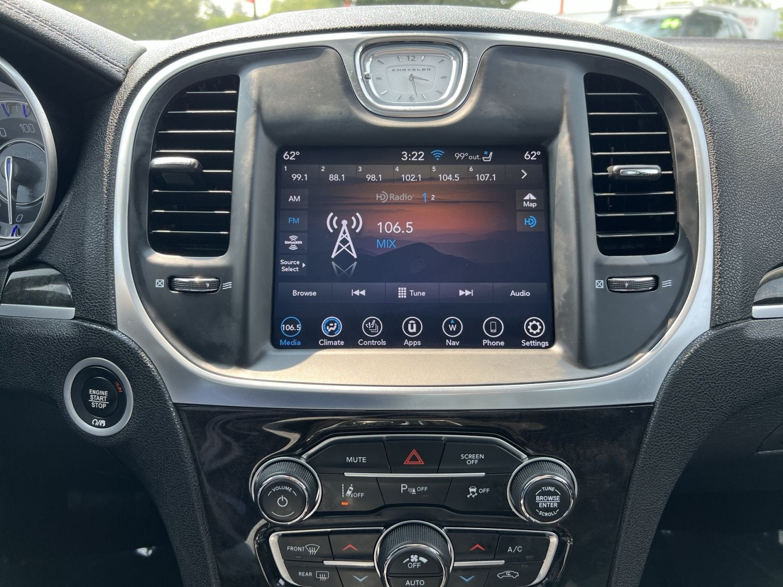2021 Chrysler 300 Touring