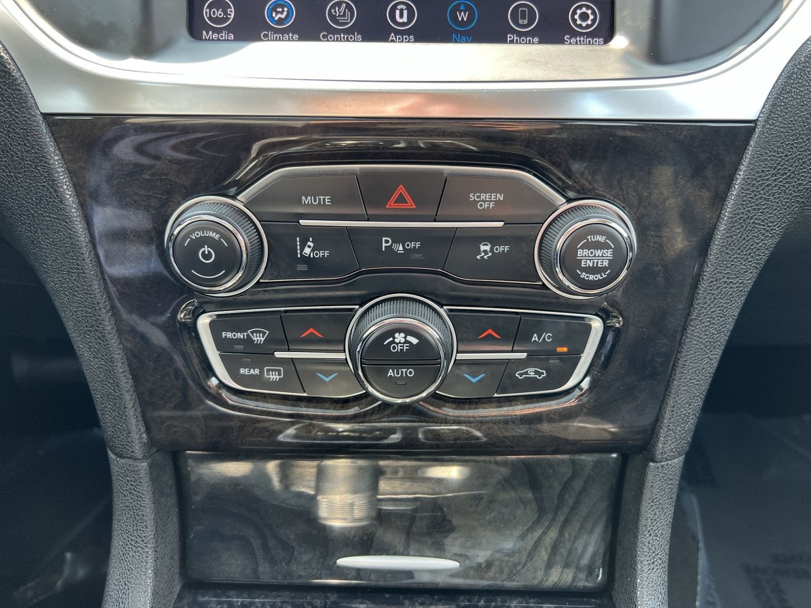 2021 Chrysler 300 Touring