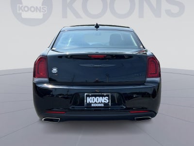 2021 Chrysler 300 Touring