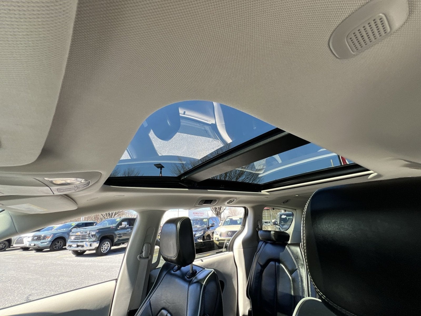 2022 Chrysler Pacifica Limited