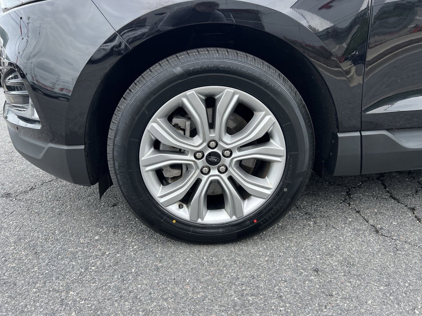2023 Ford Edge Titanium