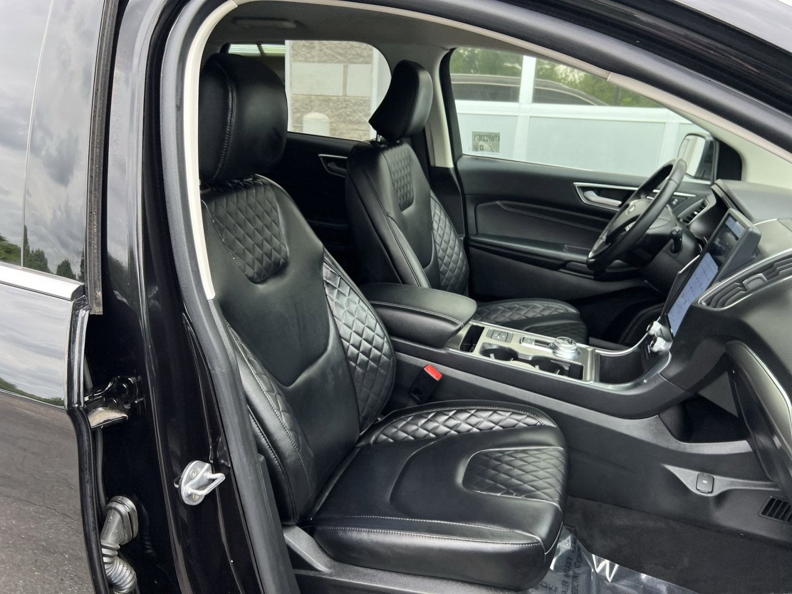 2023 Ford Edge Titanium