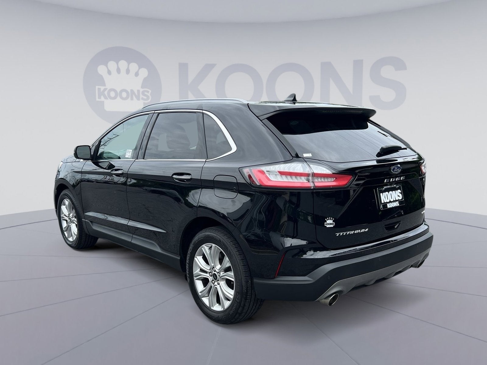 2023 Ford Edge Titanium