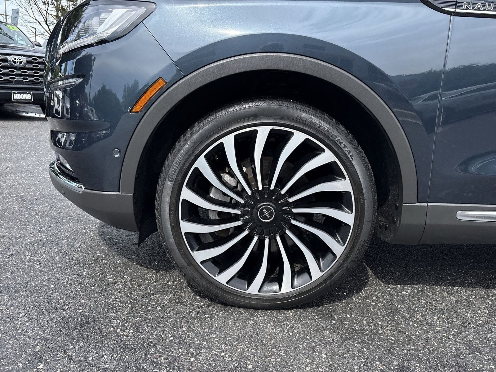 2023 Lincoln Nautilus Black Label