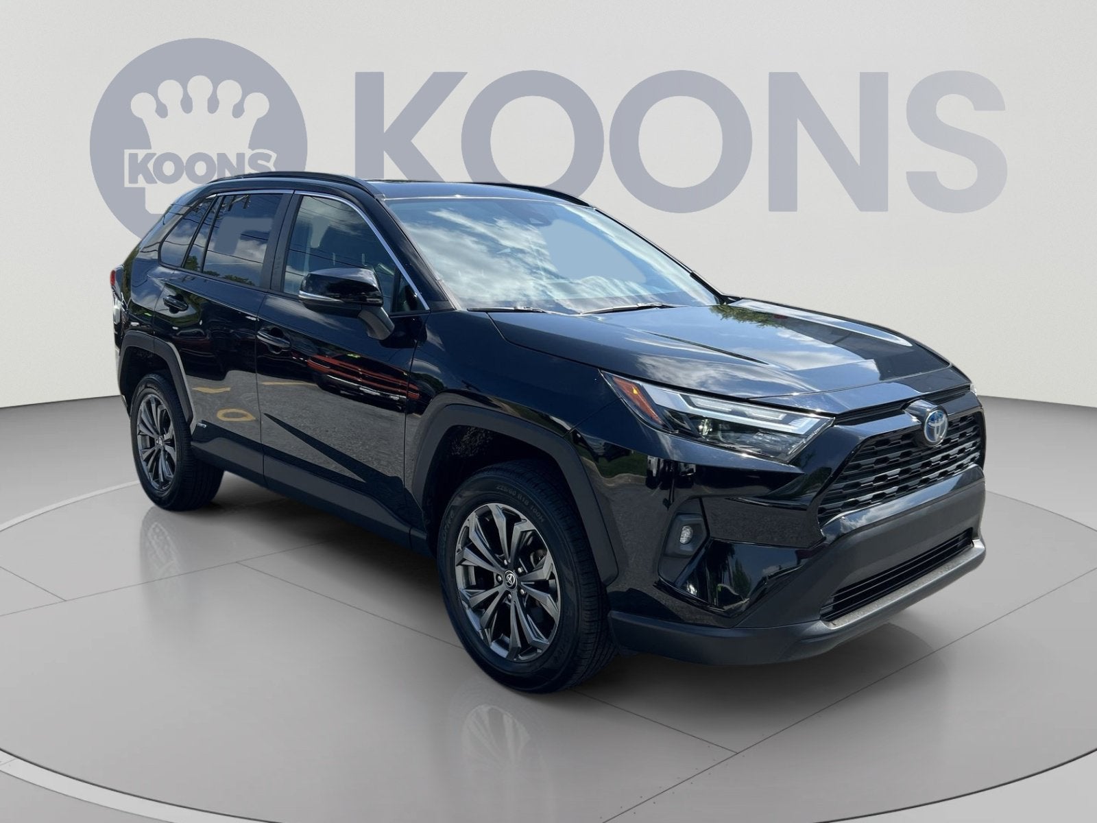 2022 Toyota RAV4 Hybrid XLE Premium