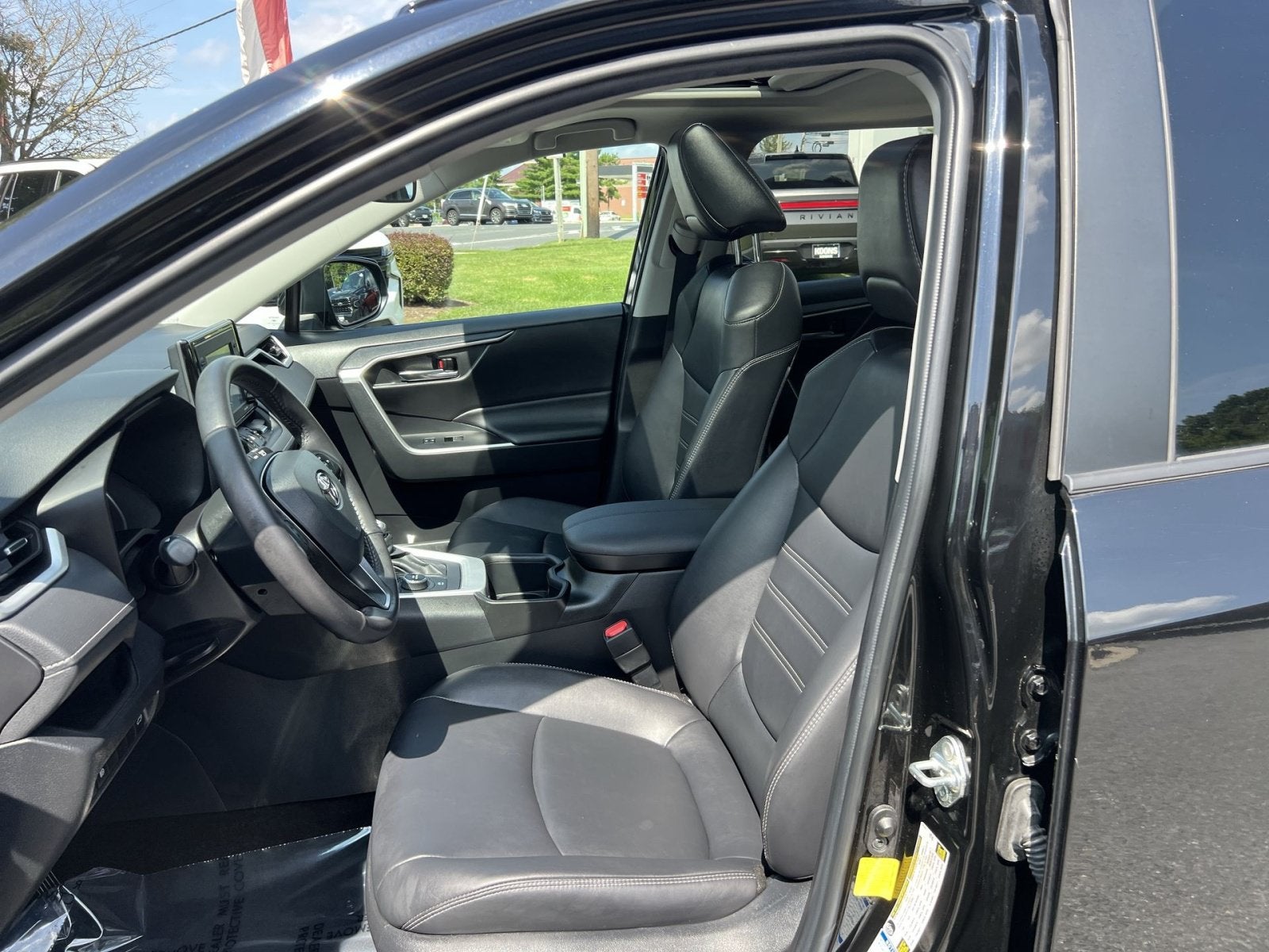 2022 Toyota RAV4 Hybrid XLE Premium