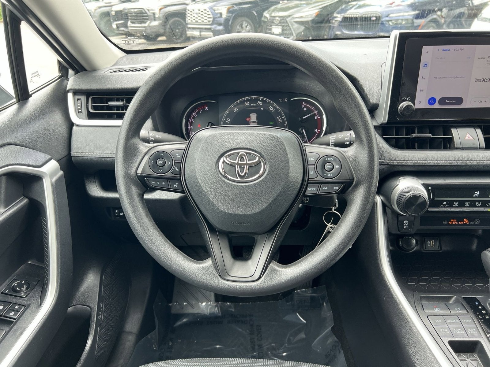 2024 Toyota RAV4 LE