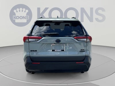 2020 Toyota RAV4 Hybrid XLE