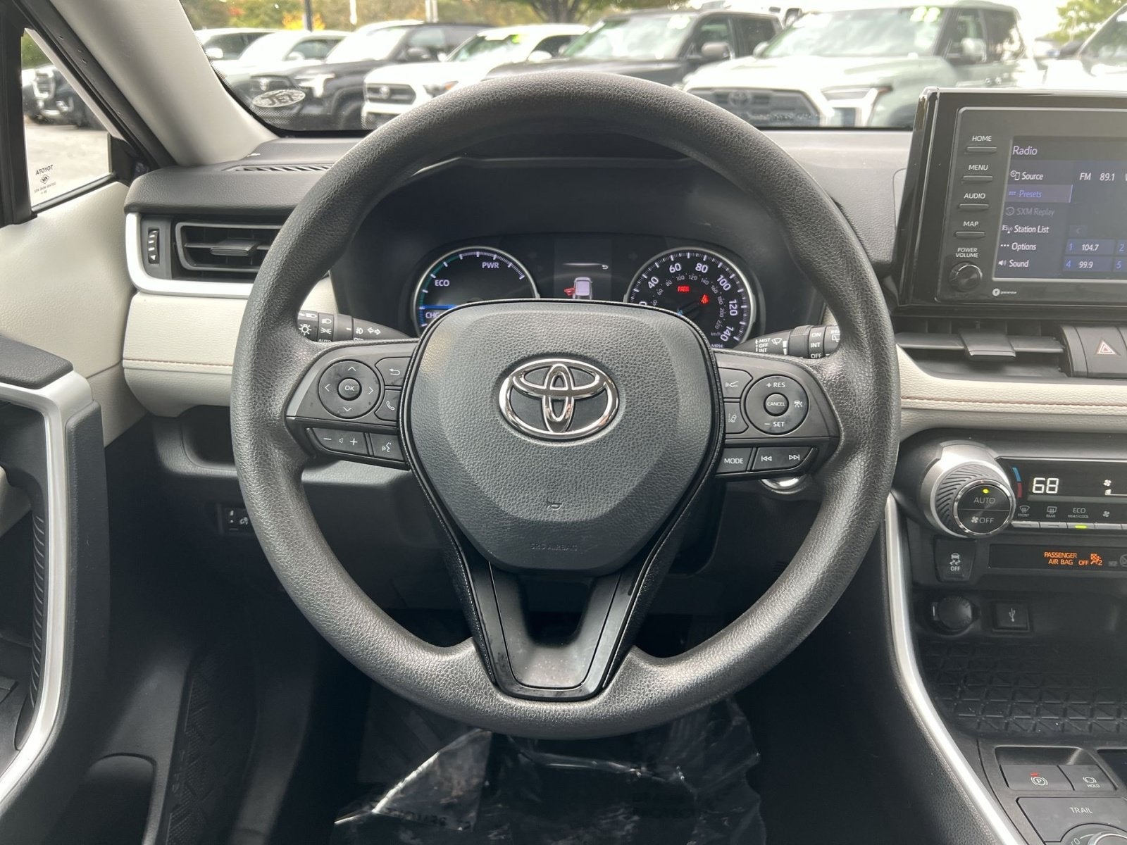 2021 Toyota RAV4 Hybrid XLE