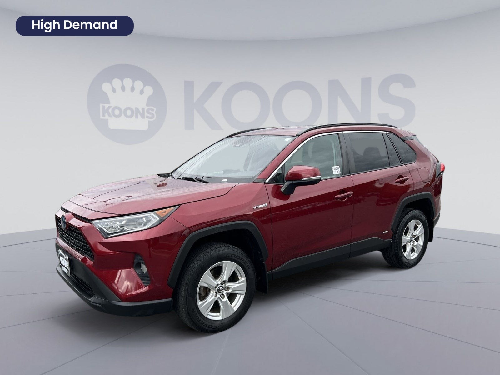 2020 Toyota RAV4 Hybrid XLE
