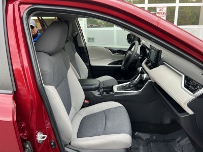 2020 Toyota RAV4 Hybrid XLE