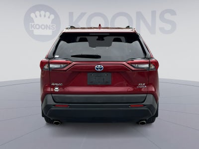 2020 Toyota RAV4 Hybrid XLE