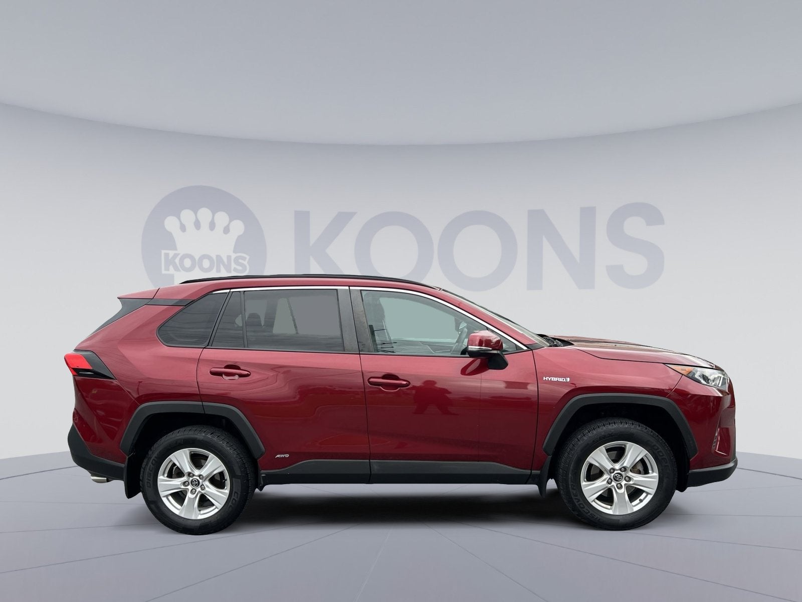 2020 Toyota RAV4 Hybrid XLE