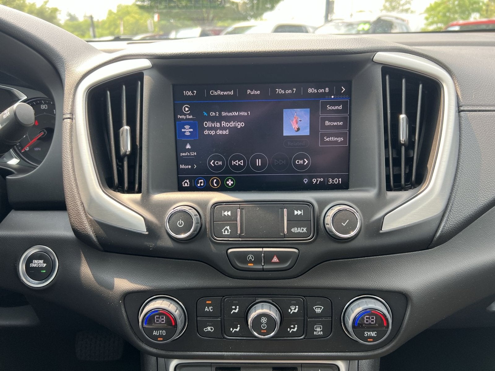 2023 GMC Terrain SLT