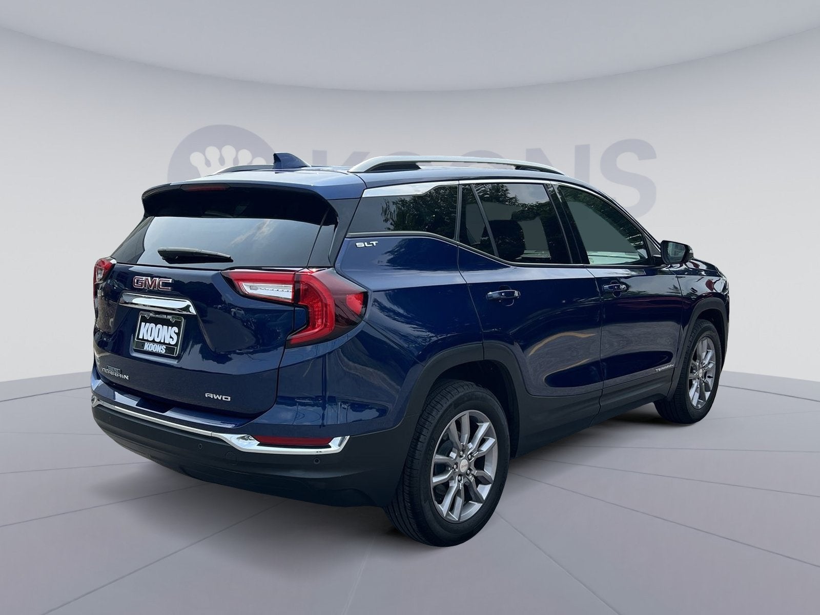 2023 GMC Terrain SLT