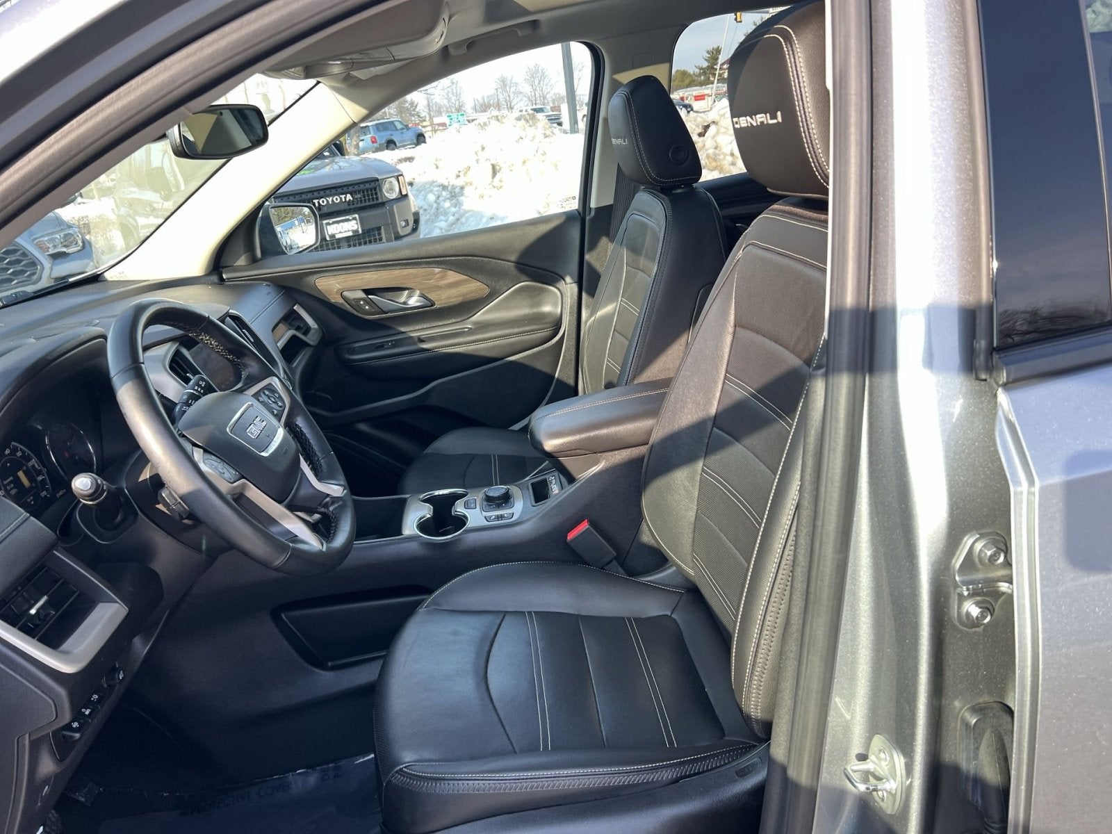 2023 GMC Terrain Denali