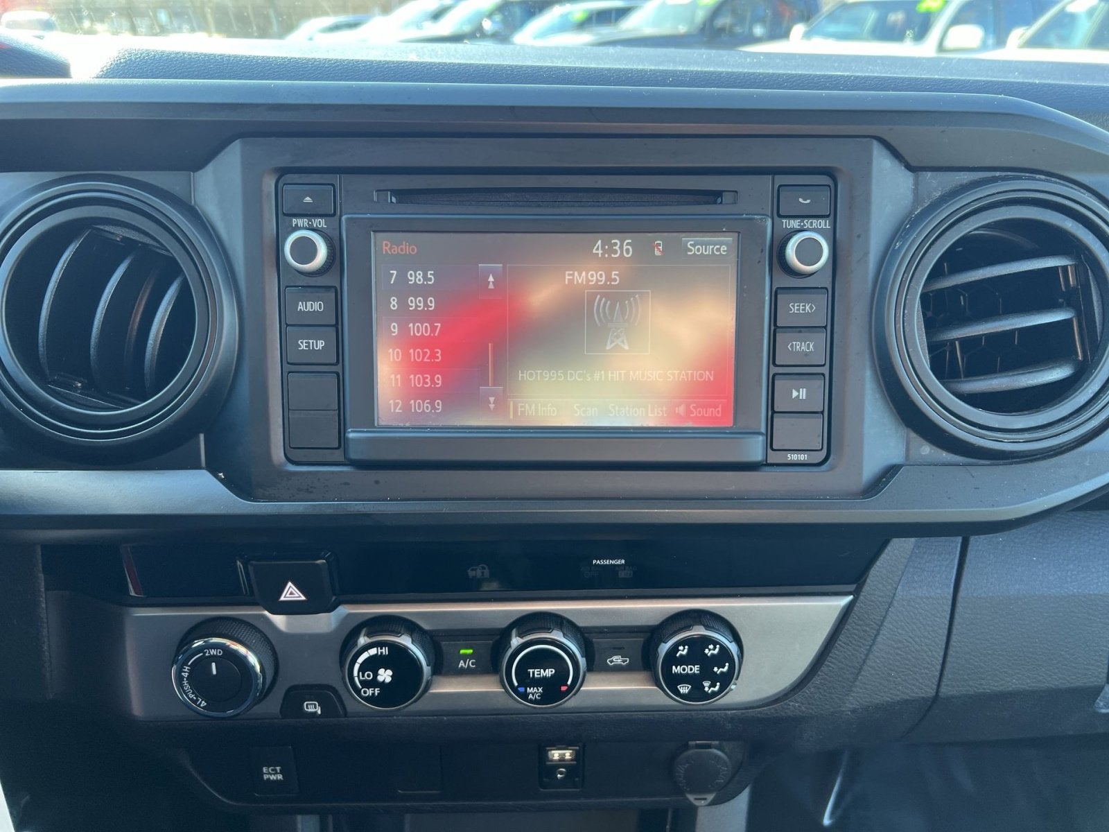 2017 Toyota Tacoma SR