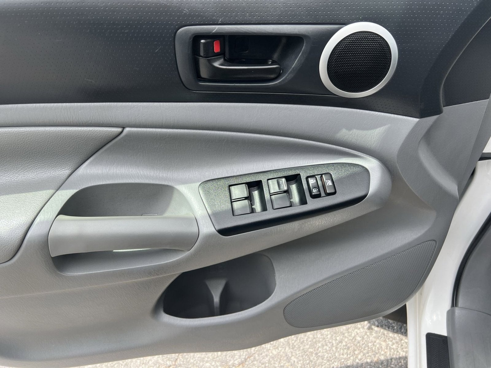 2015 Toyota Tacoma Base