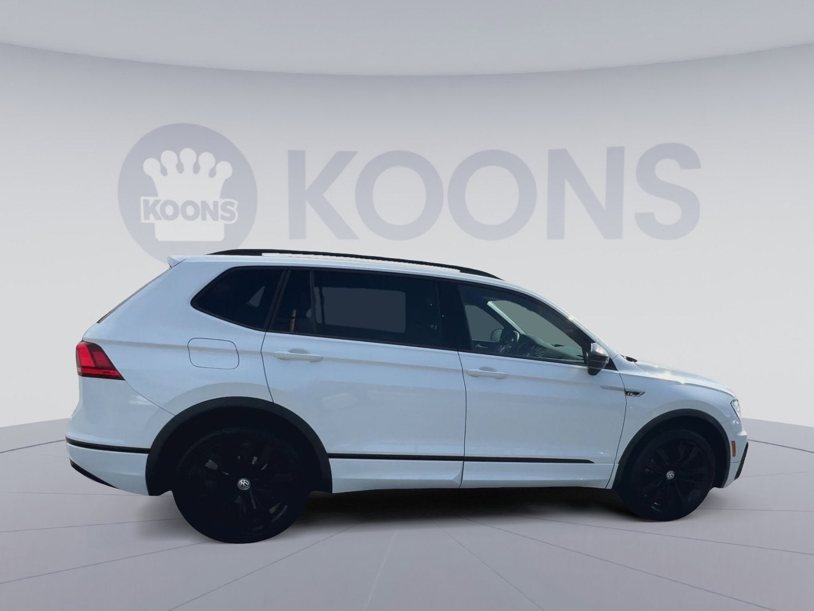 2020 Volkswagen Tiguan 2.0T SE R-Line Black