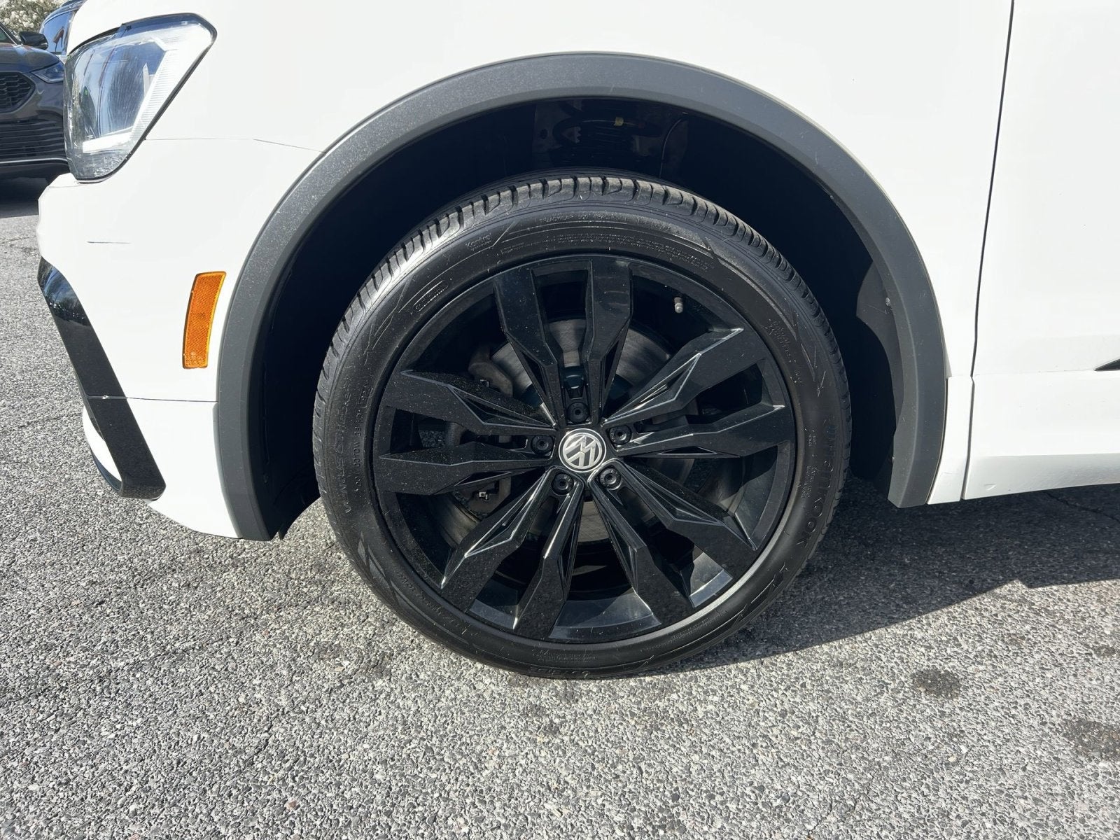 2020 Volkswagen Tiguan 2.0T SE R-Line Black