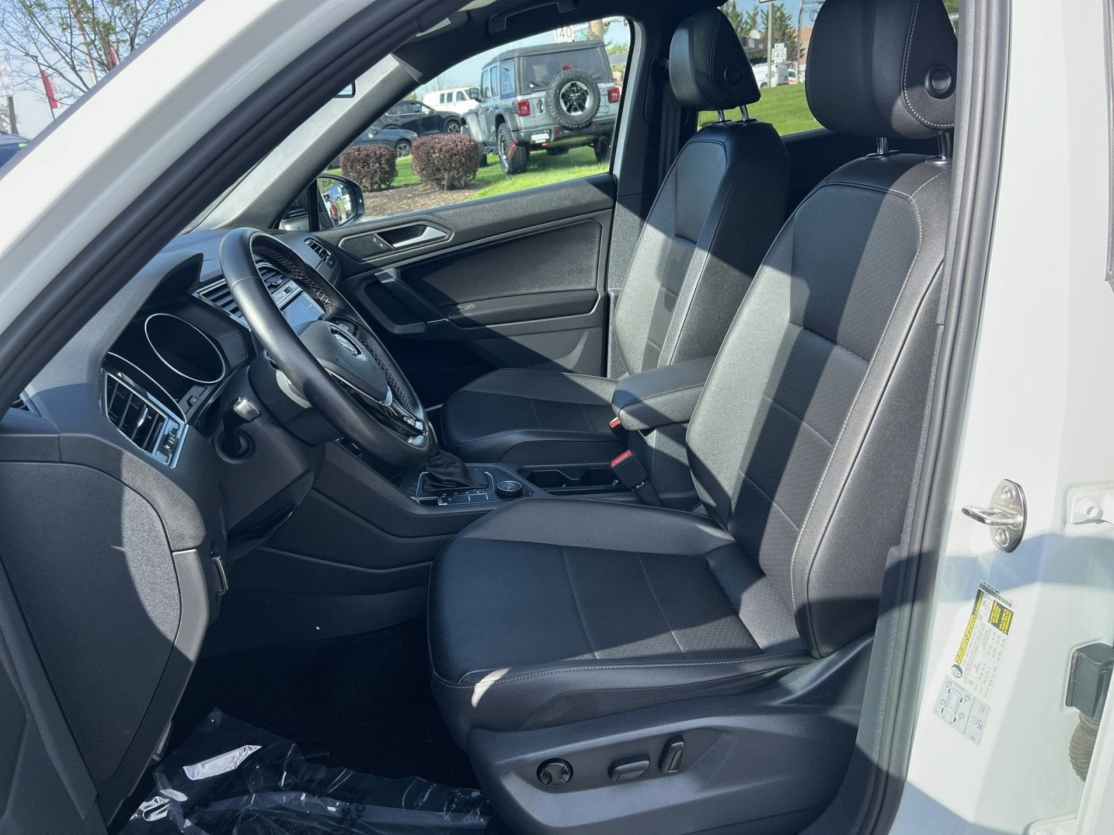 2020 Volkswagen Tiguan 2.0T SE R-Line Black