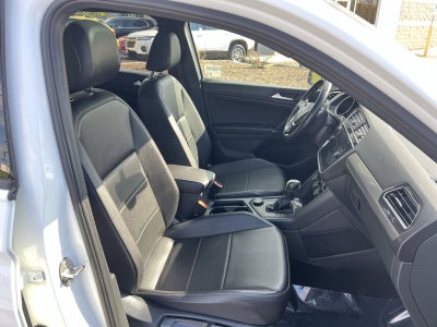 2020 Volkswagen Tiguan 2.0T SE R-Line Black