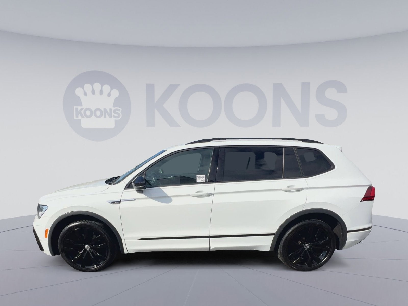 2020 Volkswagen Tiguan 2.0T SE R-Line Black