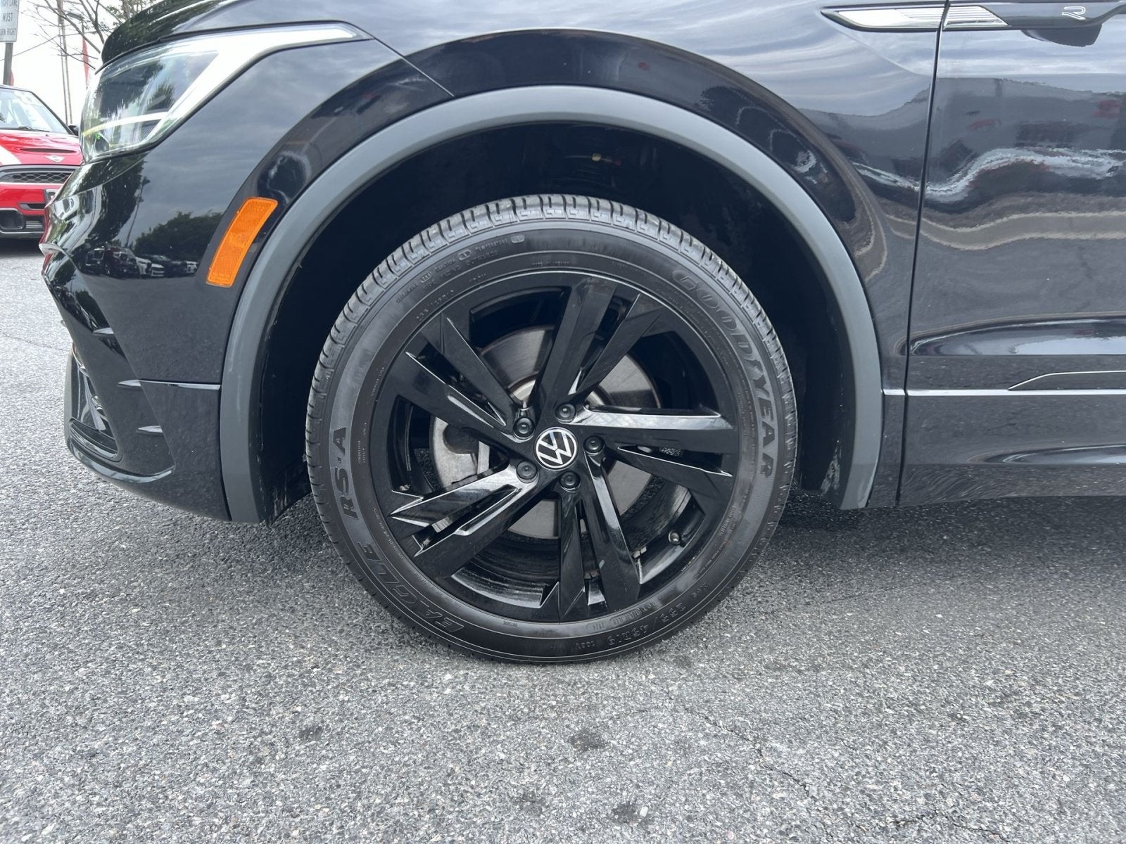 2023 Volkswagen Tiguan 2.0T SE R-Line Black