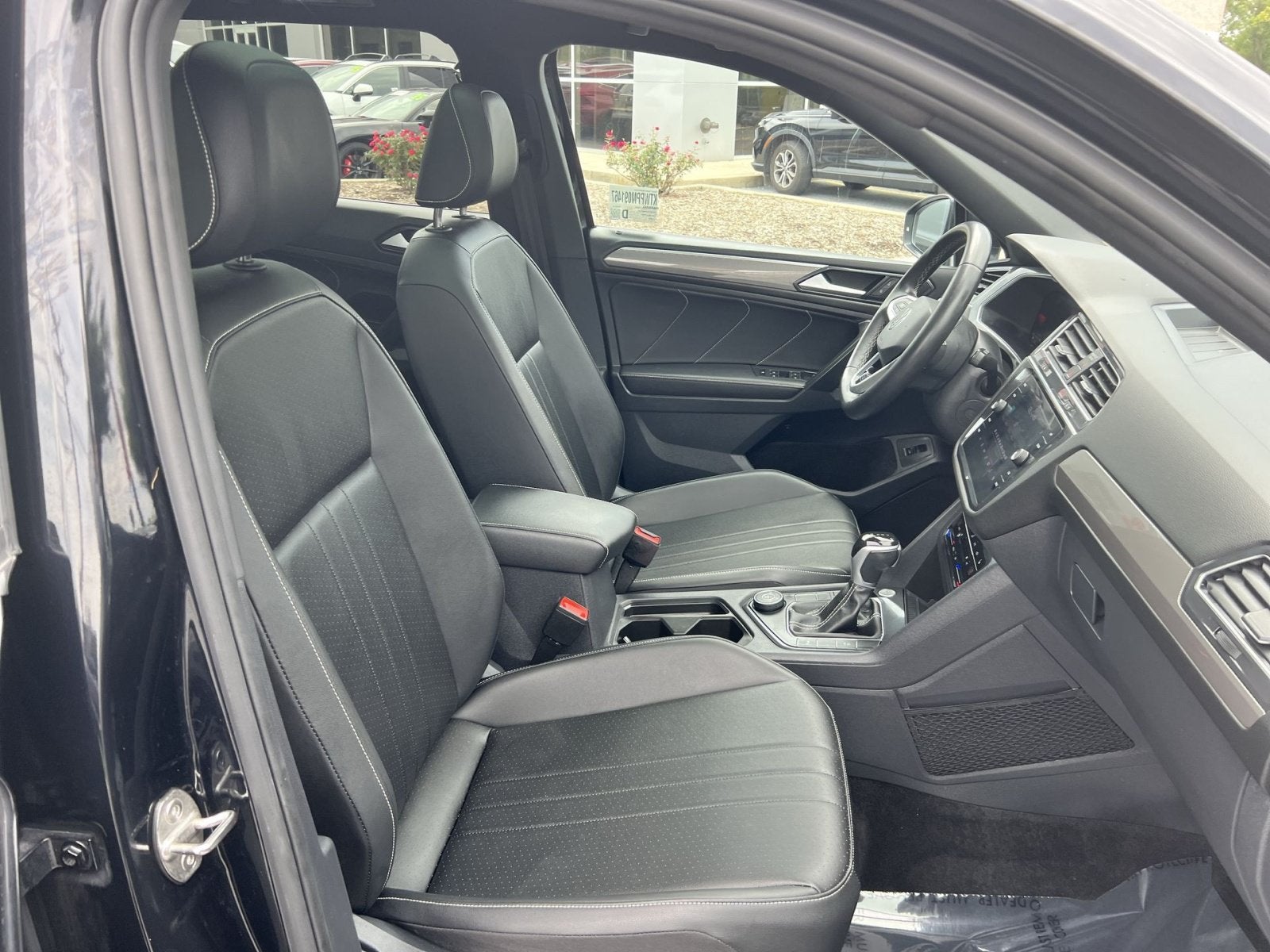 2023 Volkswagen Tiguan 2.0T SE R-Line Black