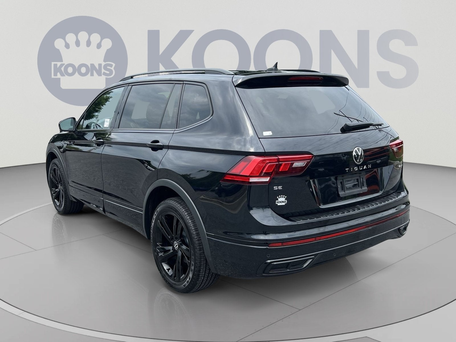 2023 Volkswagen Tiguan 2.0T SE R-Line Black
