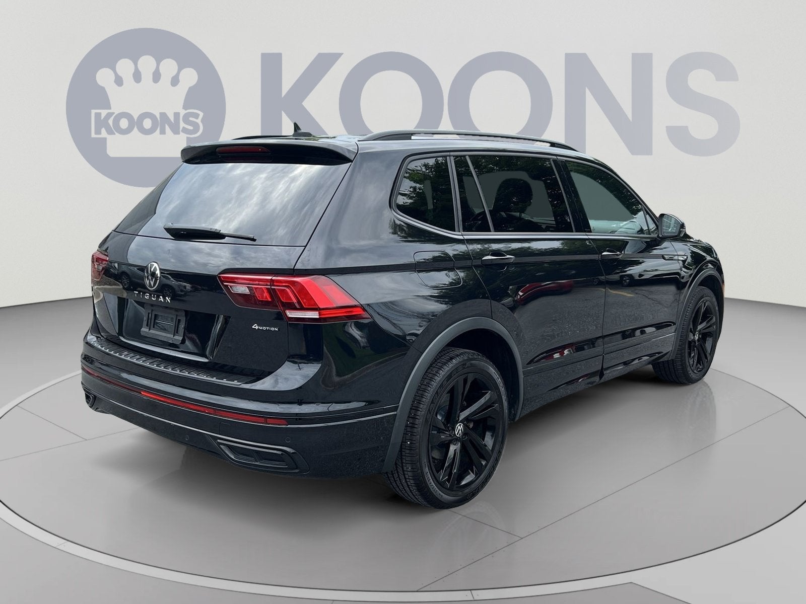 2023 Volkswagen Tiguan 2.0T SE R-Line Black