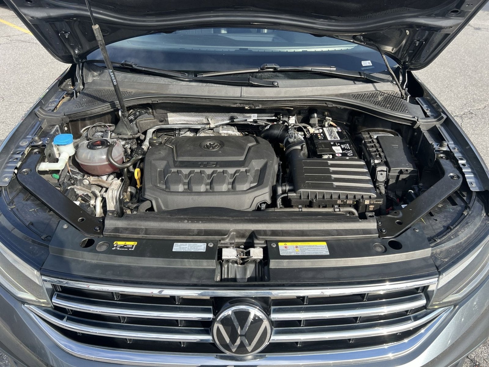 2023 Volkswagen Tiguan 2.0T SE