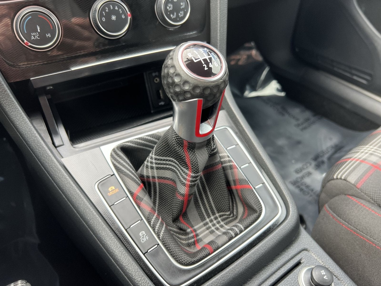 2016 Volkswagen Golf GTI S