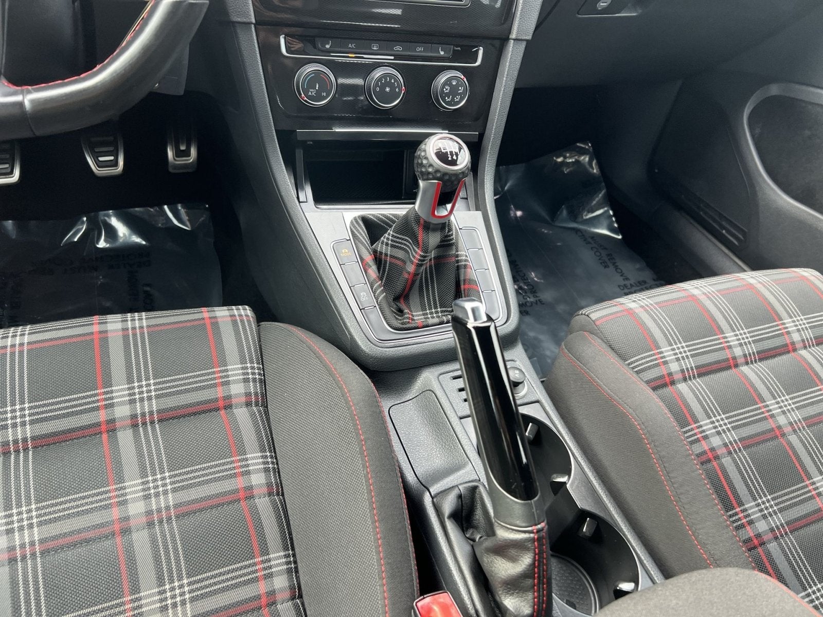 2016 Volkswagen Golf GTI S