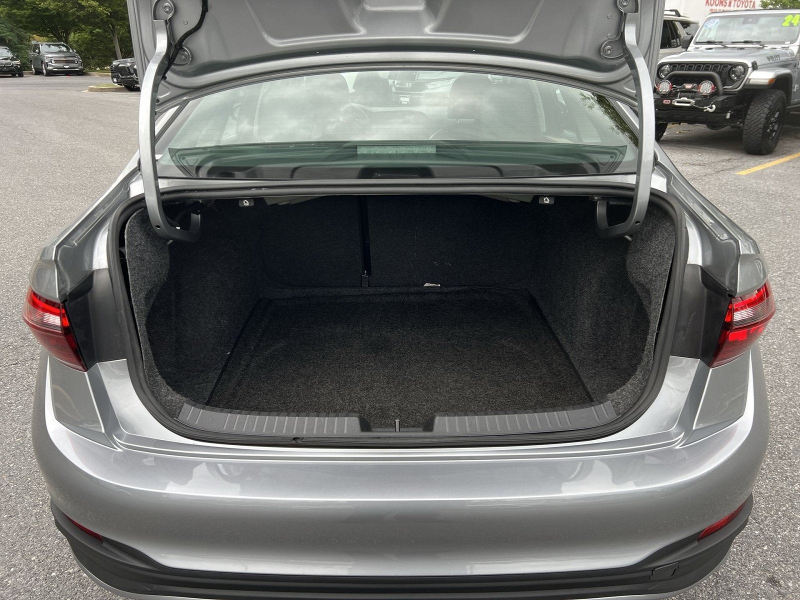 2022 Volkswagen Jetta 1.5T SE