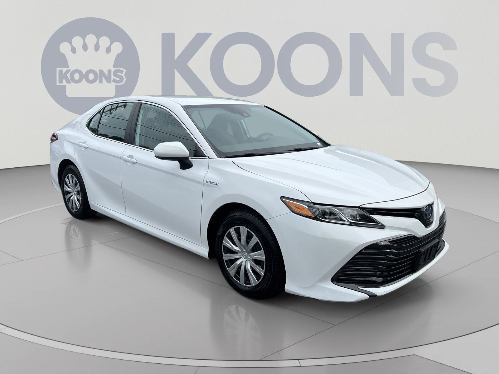 2019 Toyota Camry Hybrid LE