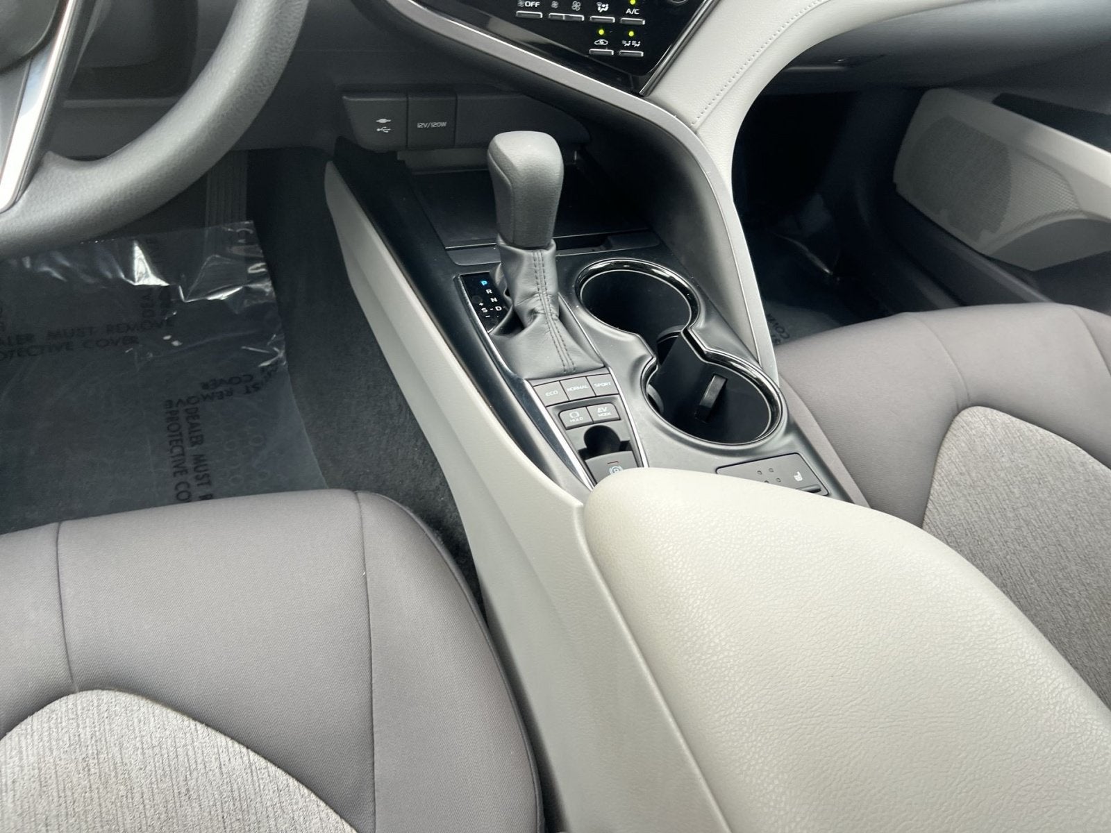 2019 Toyota Camry Hybrid LE