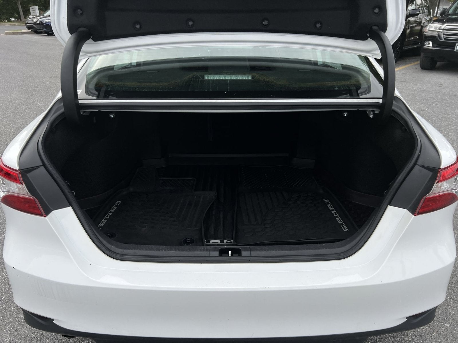 2019 Toyota Camry Hybrid LE