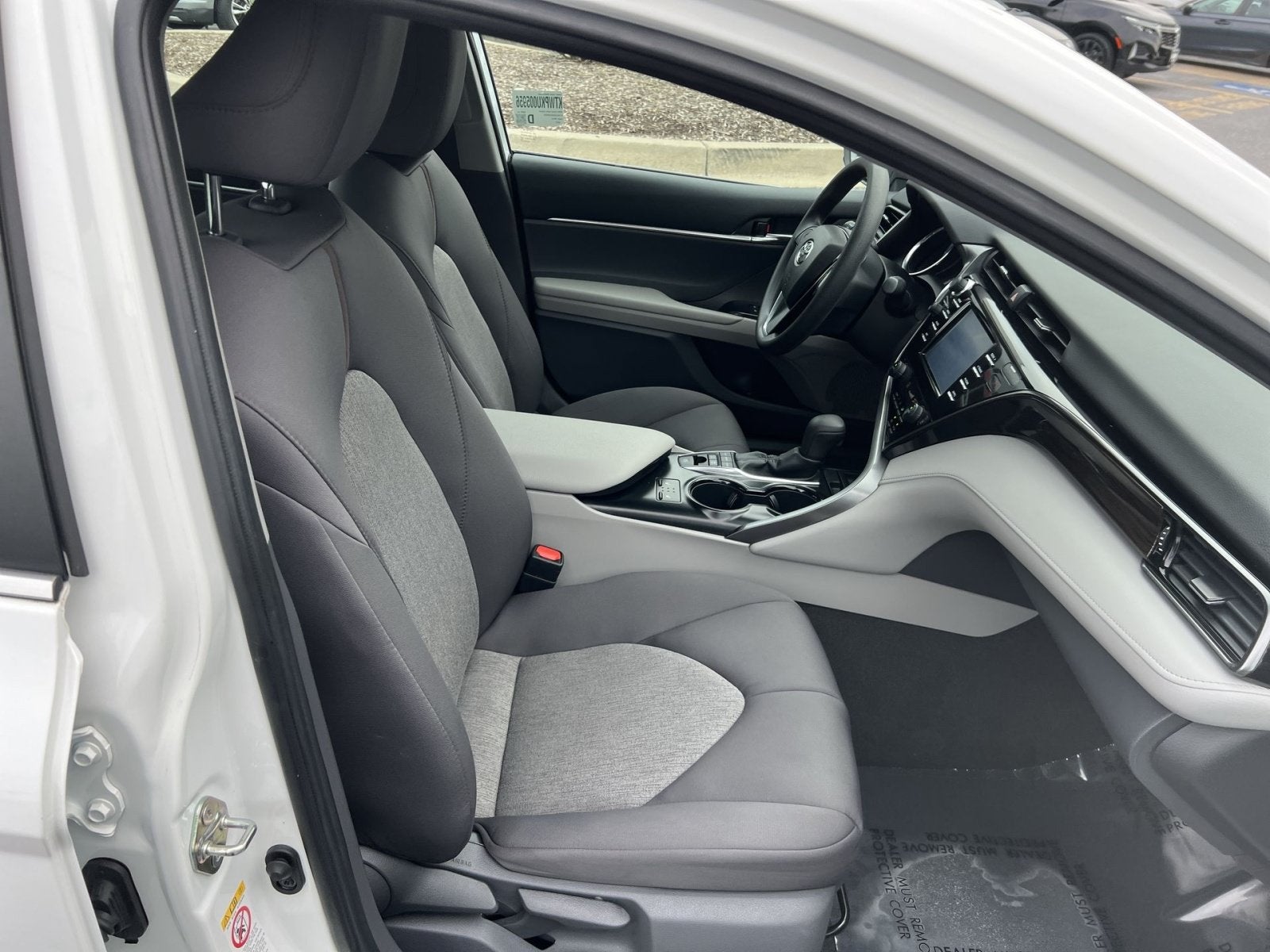 2019 Toyota Camry Hybrid LE