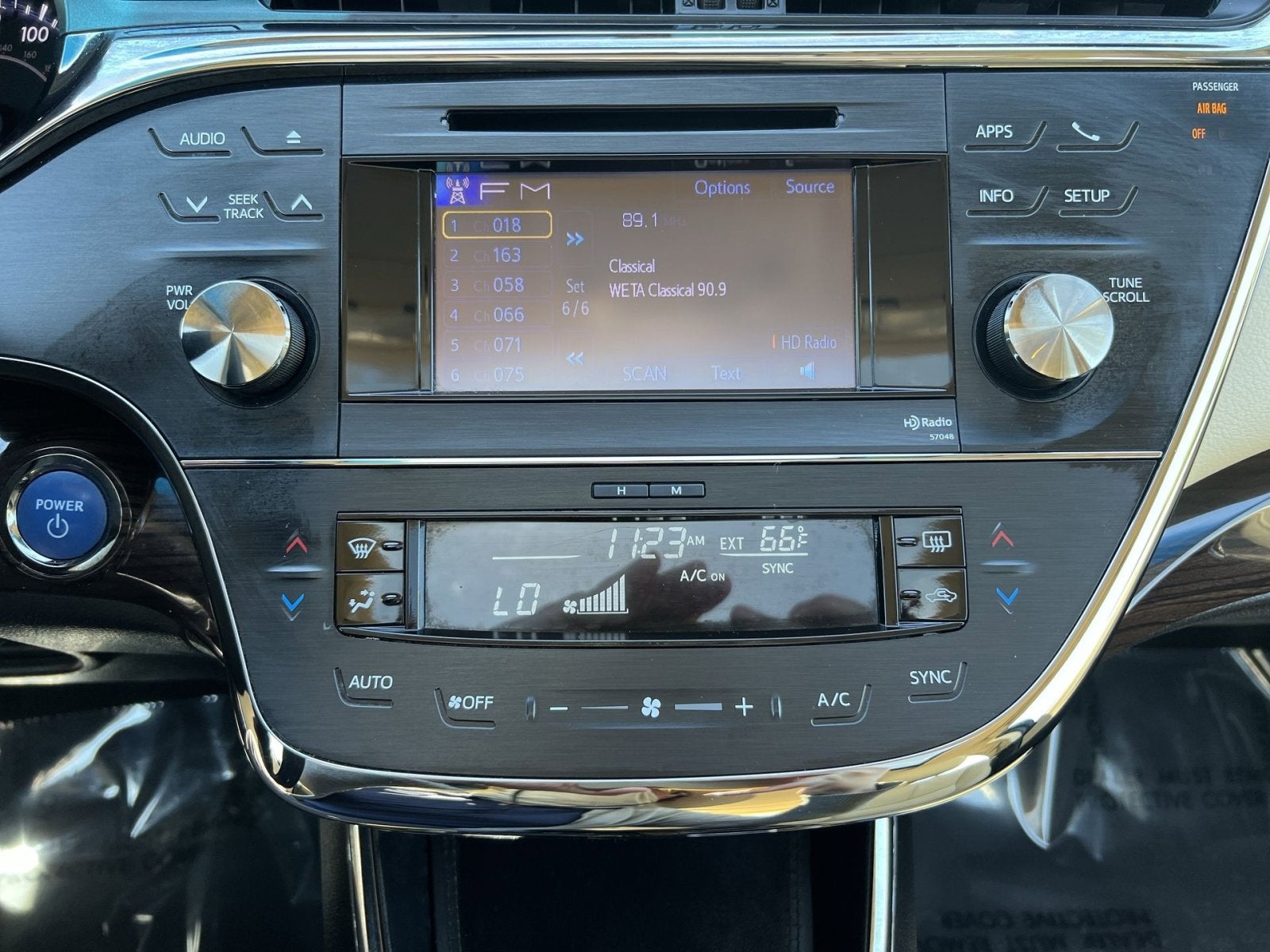 2014 Toyota Avalon Hybrid XLE Touring
