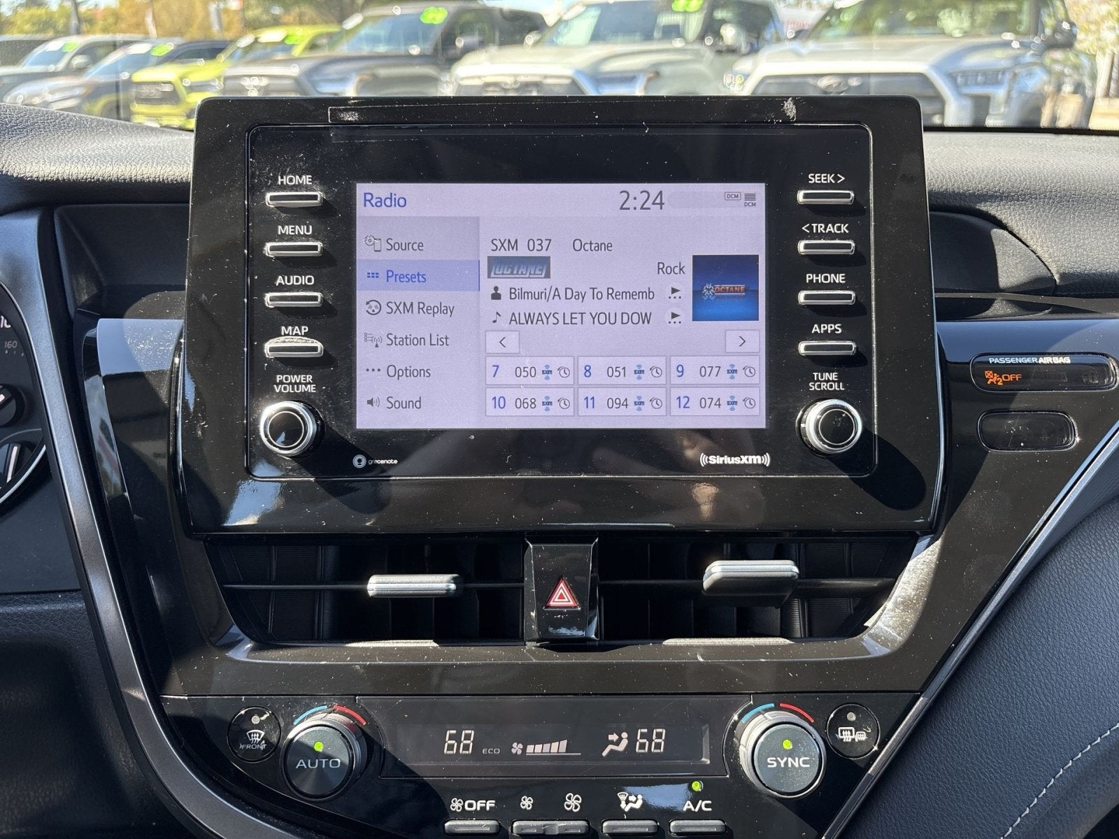 2024 Toyota Camry SE