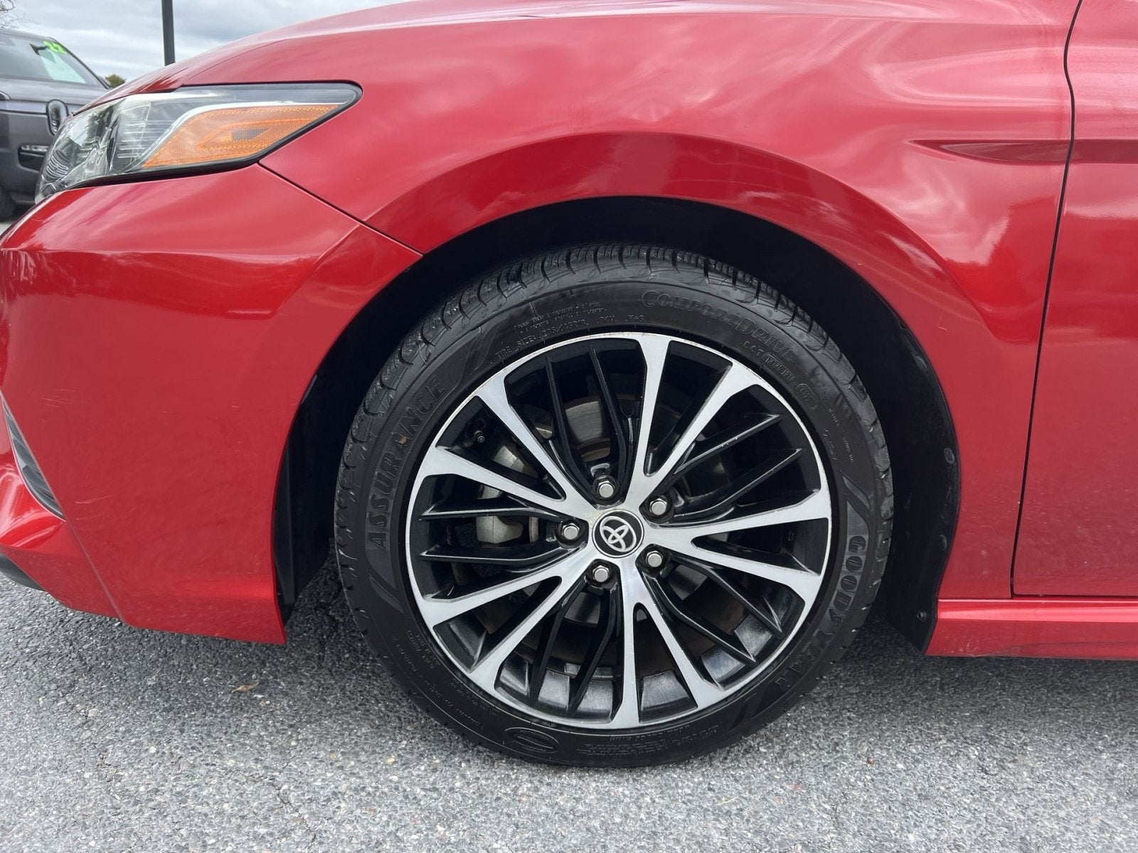 2020 Toyota Camry SE