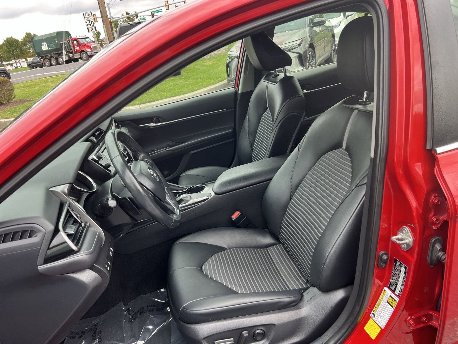 2020 Toyota Camry SE