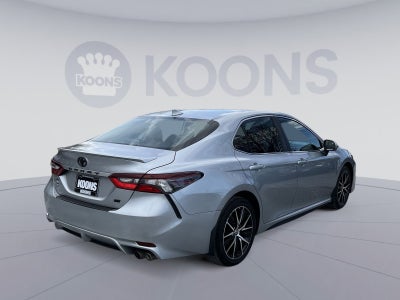 2022 Toyota Camry SE