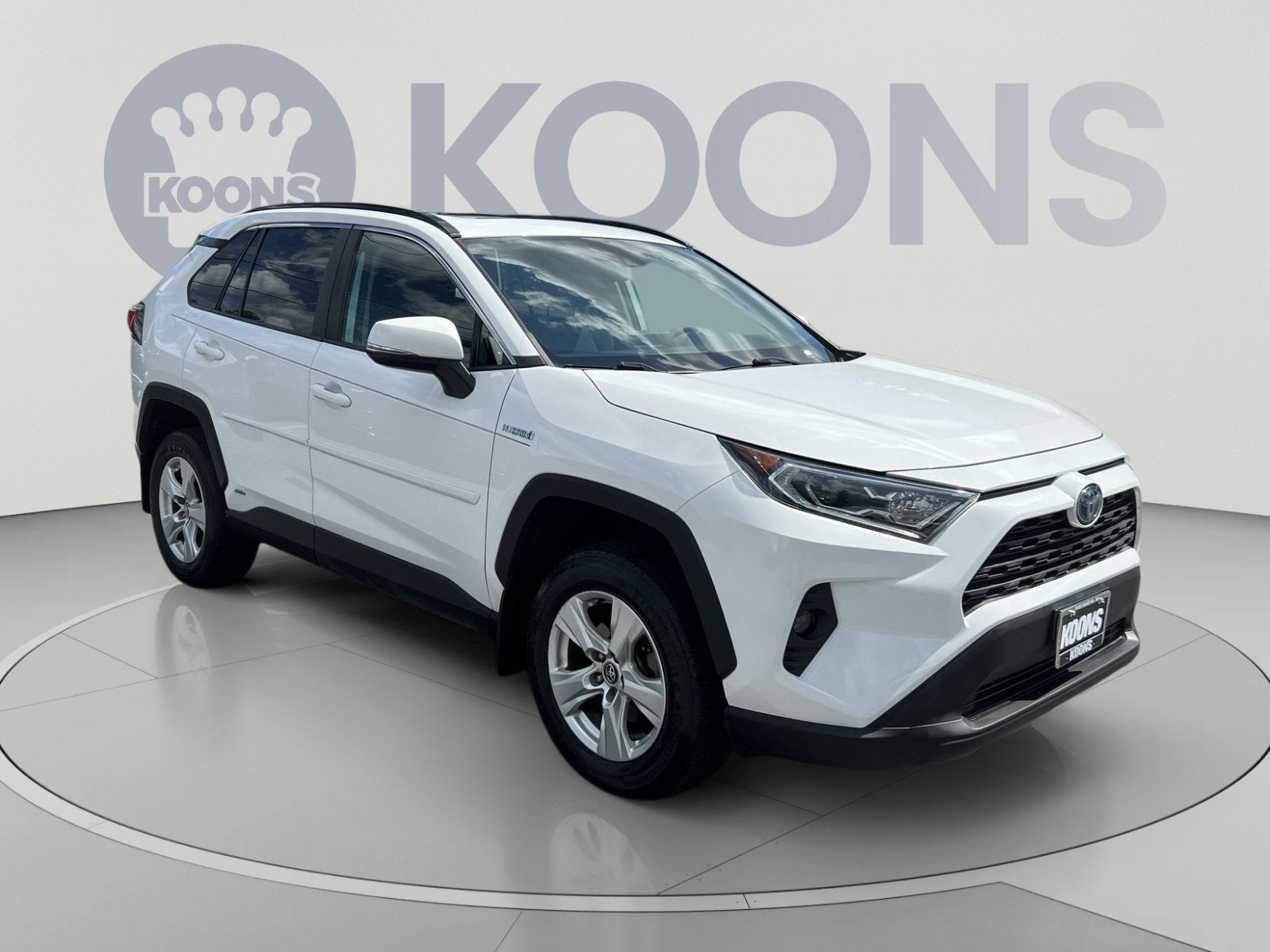 2021 Toyota RAV4 Hybrid XLE