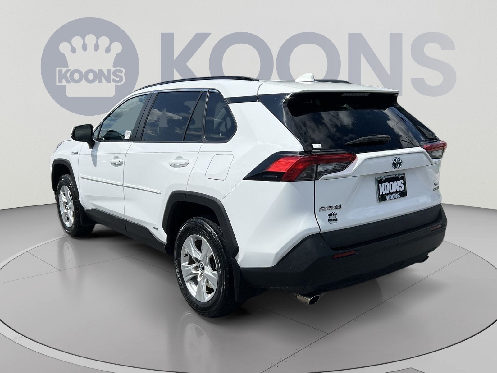 2021 Toyota RAV4 Hybrid XLE